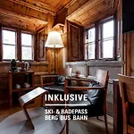 Engadiner Boutique-hotel Guardaval Hotel