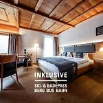 Hotel Engadiner Boutique-hotel Guardaval Scuol