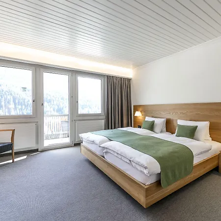 Engadiner Boutique-hotel Guardaval 4* 施库尔