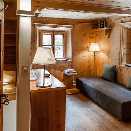 Engadiner Boutique-hotel Guardaval 4* 施库尔
