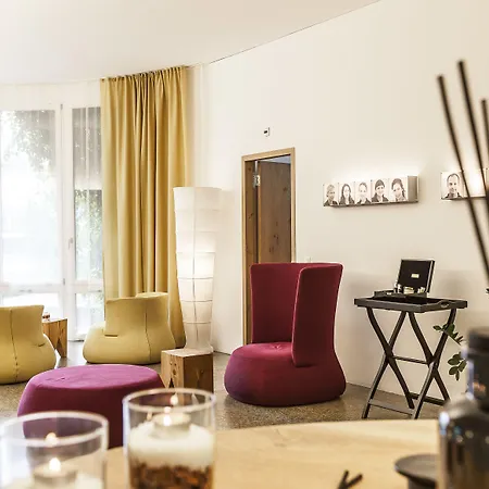 Engadiner Boutique-hotel Guardaval Scuol