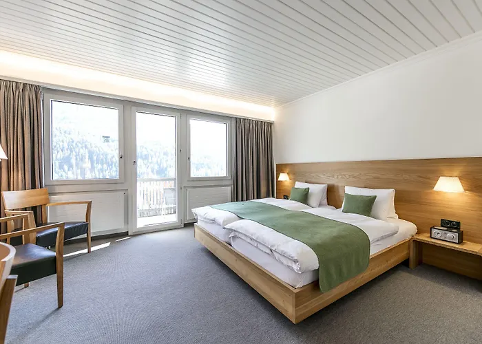 Engadiner Boutique-hotel Guardaval 4* Scuol