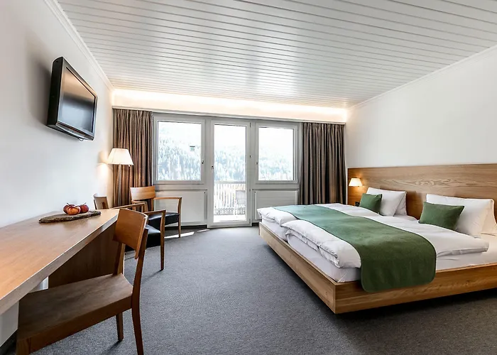 Engadiner Boutique-hotel Guardaval 4*