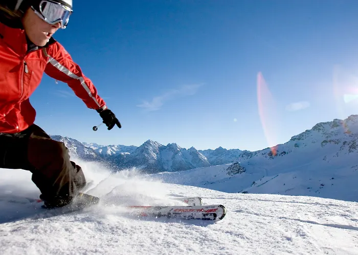 Engadiner Boutique-hotel Guardaval 4*