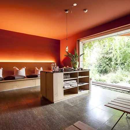 Engadiner Boutique-hotel Guardaval Hotel