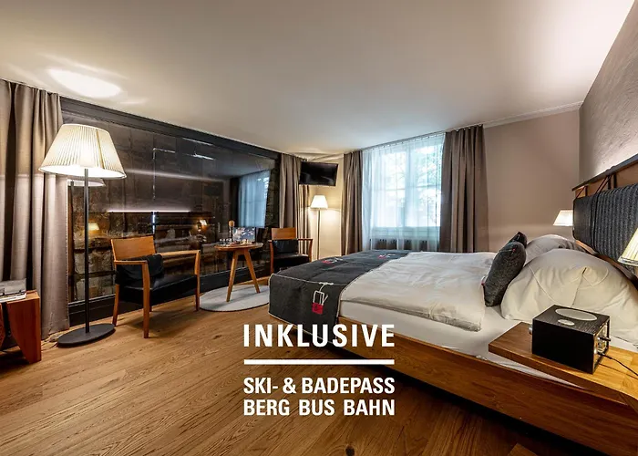 Отель Engadiner Boutique-hotel Guardaval 4*