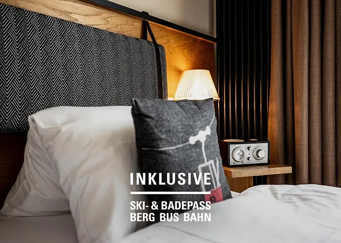 Engadiner Boutique-hotel Guardaval Скуоль