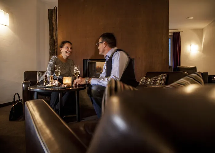 Отель Engadiner Boutique-hotel Guardaval 4*